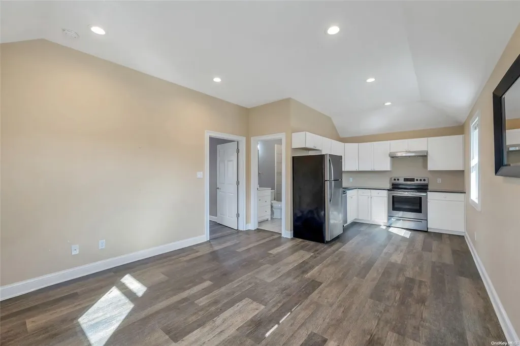 157 Medford Avenue Patchogue NY 11772