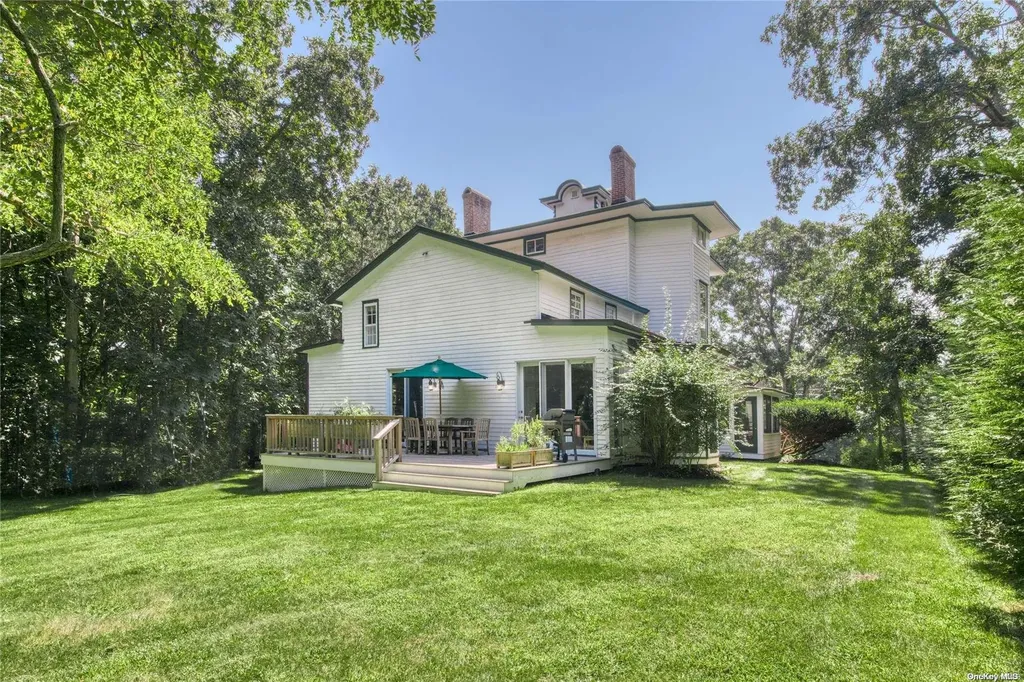 8355 Main Bayview Road Southold NY 11971