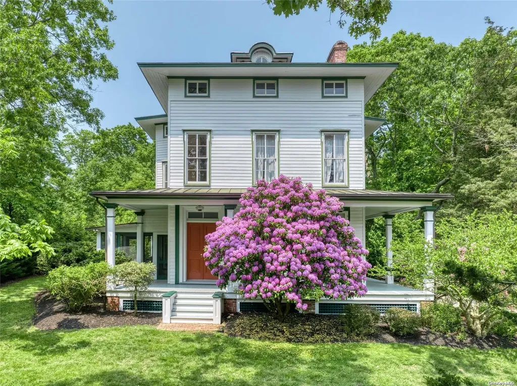 8355 Main Bayview Road Southold NY 11971