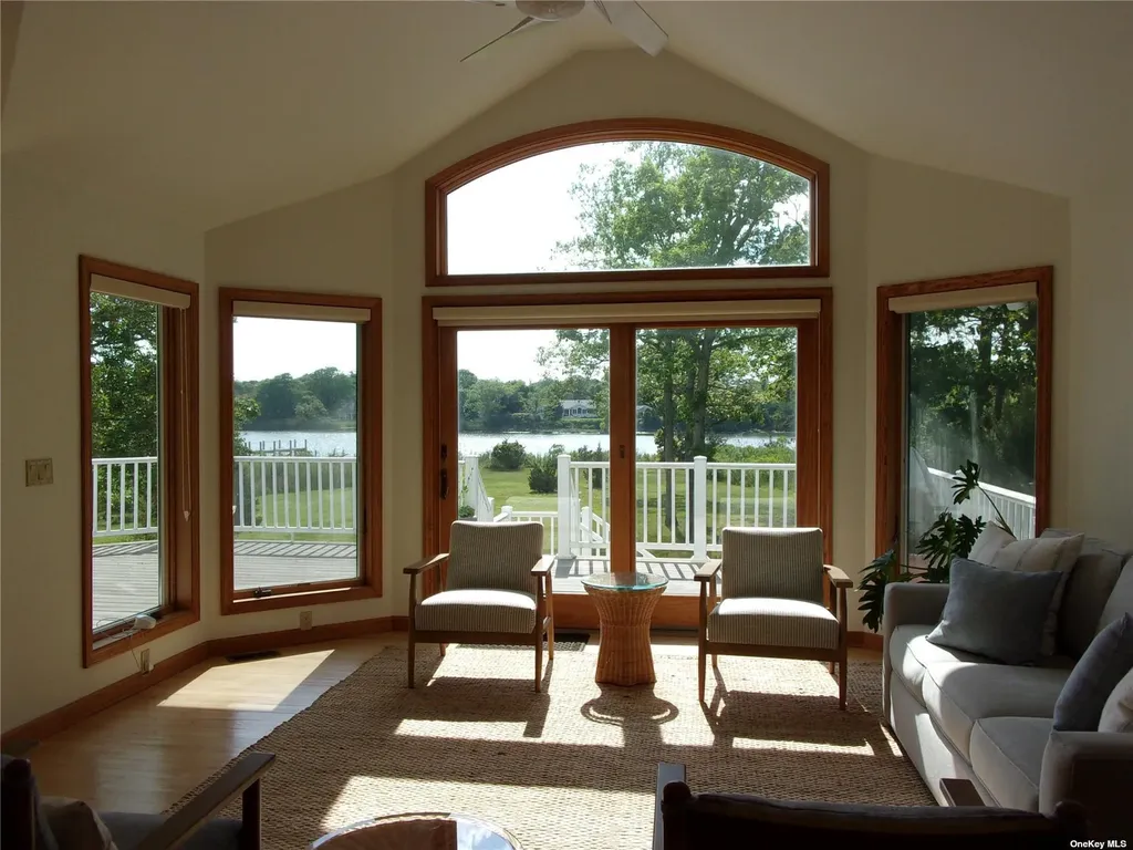 49 Old Main Road Quogue NY 11959