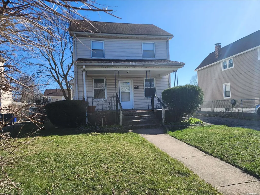 110 Leonard Avenue Freeport NY 11520