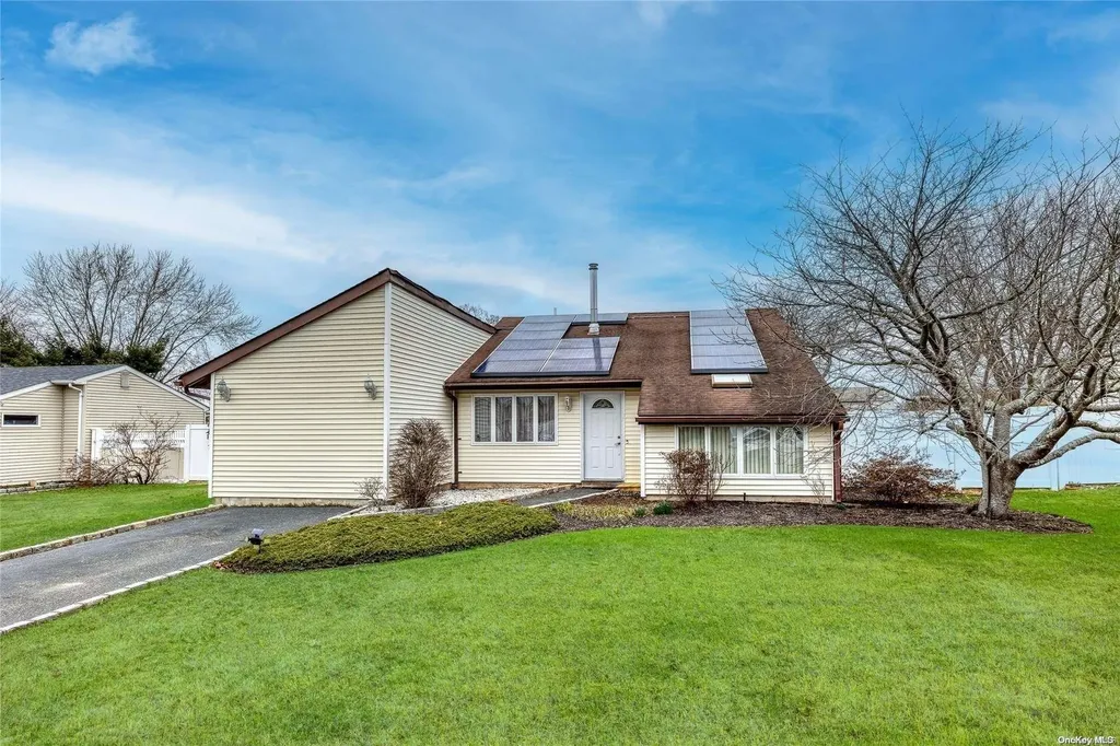 5 Thrasher Avenue Bellport NY 11713