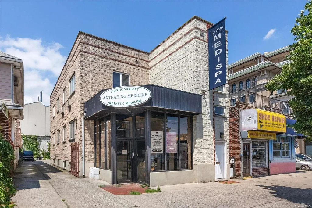 415 Avenue P Gravesend NY 11223