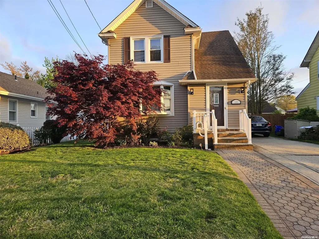 606 Baldwin Avenue North Baldwin NY 11510