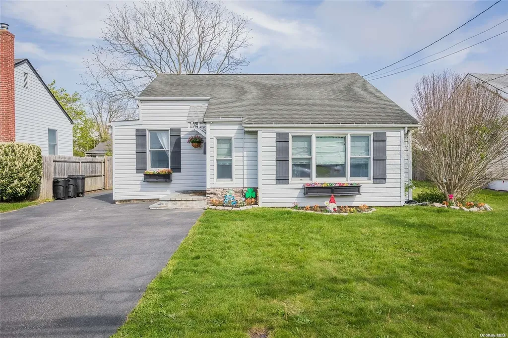 69 N Ocean Avenue Islip NY 11751