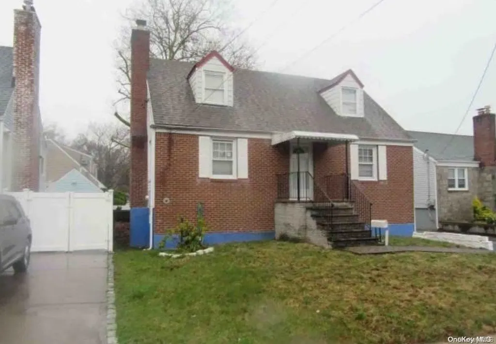 31 Tilrose Avenue Lynbrook NY 11563
