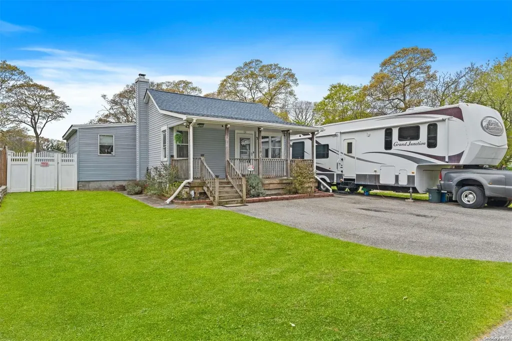 24 Stackyard Drive Mastic Beach NY 11951