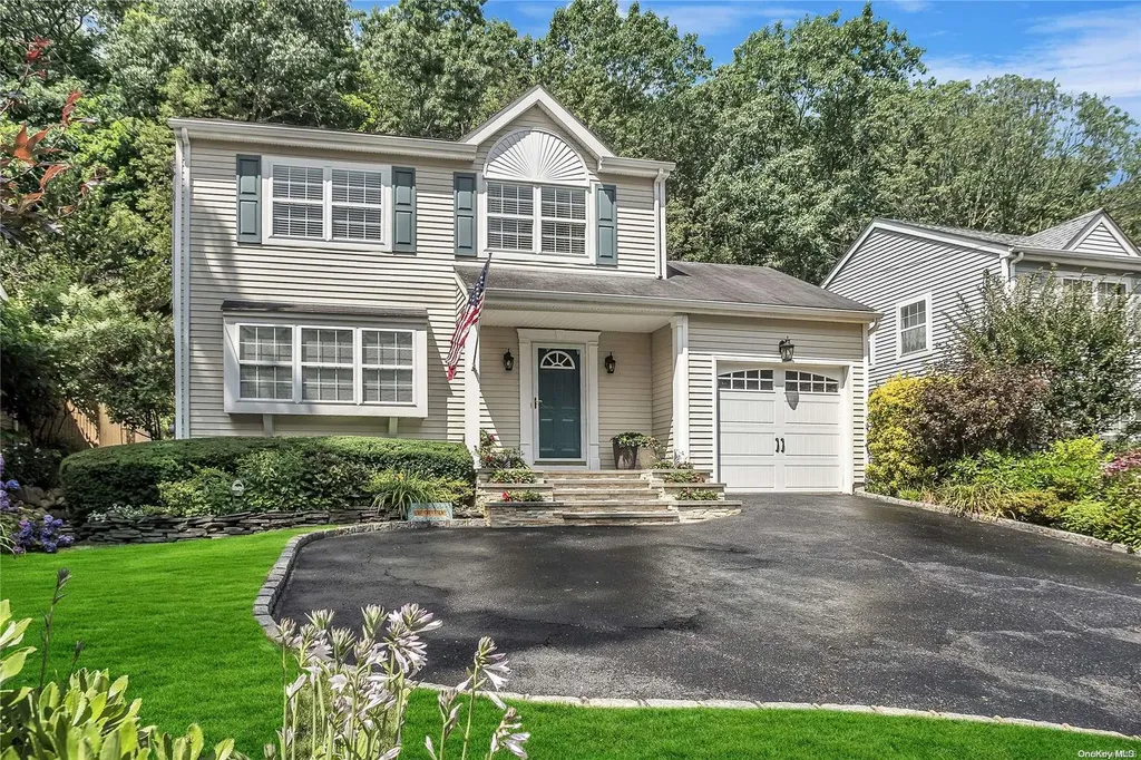 253 Spring Road Huntington NY 11743