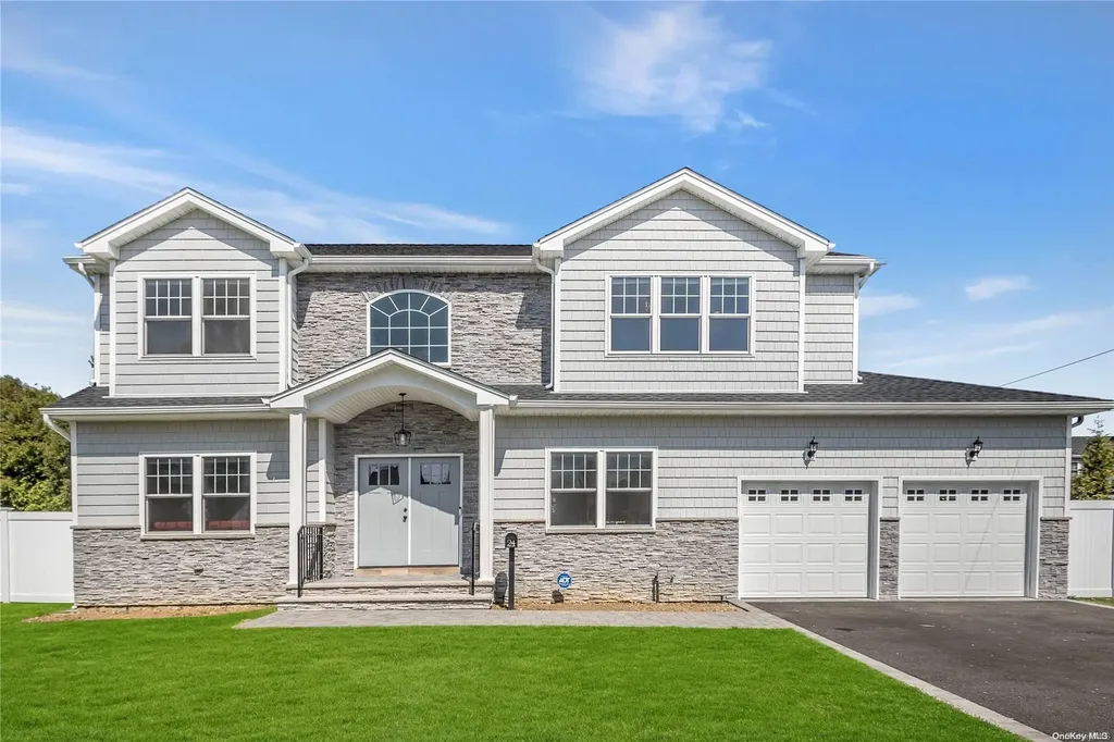 24 Northern Parkway E Plainview NY 11803