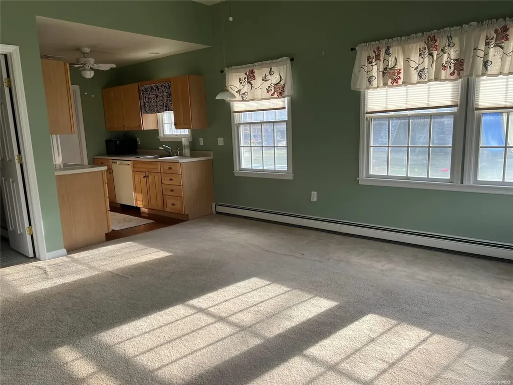 504 Chapman Boulevard Manorville NY 11949