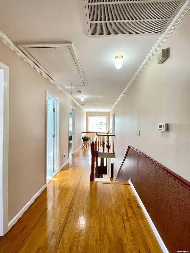 36 Whitney Avenue Syosset NY 11791