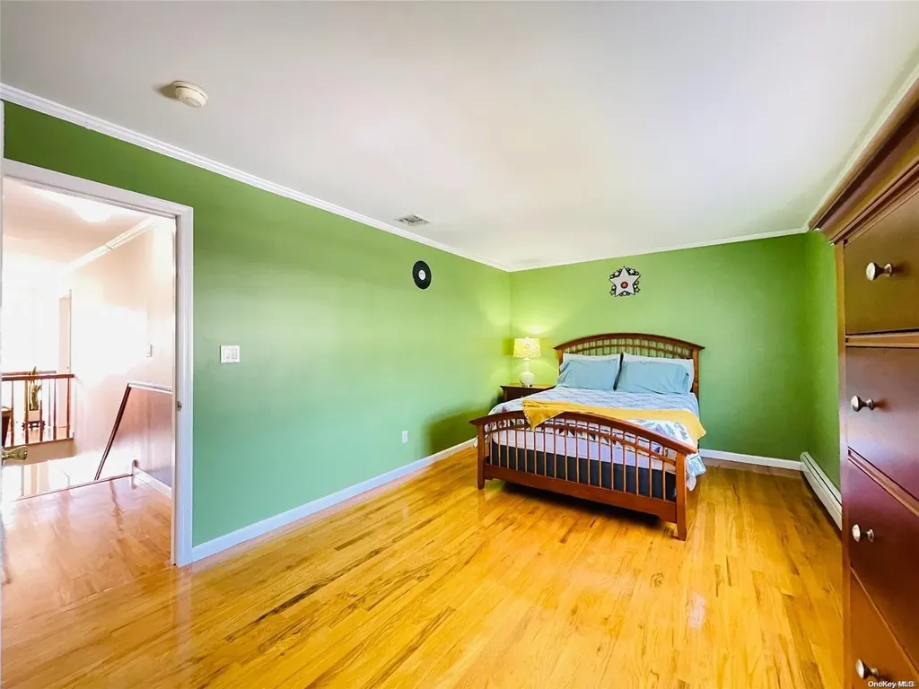 36 Whitney Avenue Syosset NY 11791