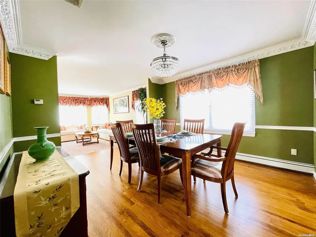 36 Whitney Avenue Syosset NY 11791