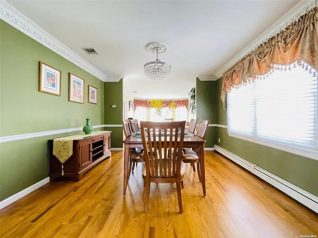 36 Whitney Avenue Syosset NY 11791