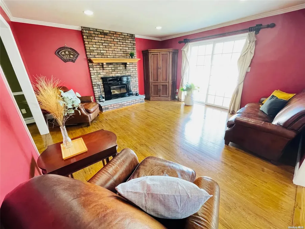 36 Whitney Avenue Syosset NY 11791