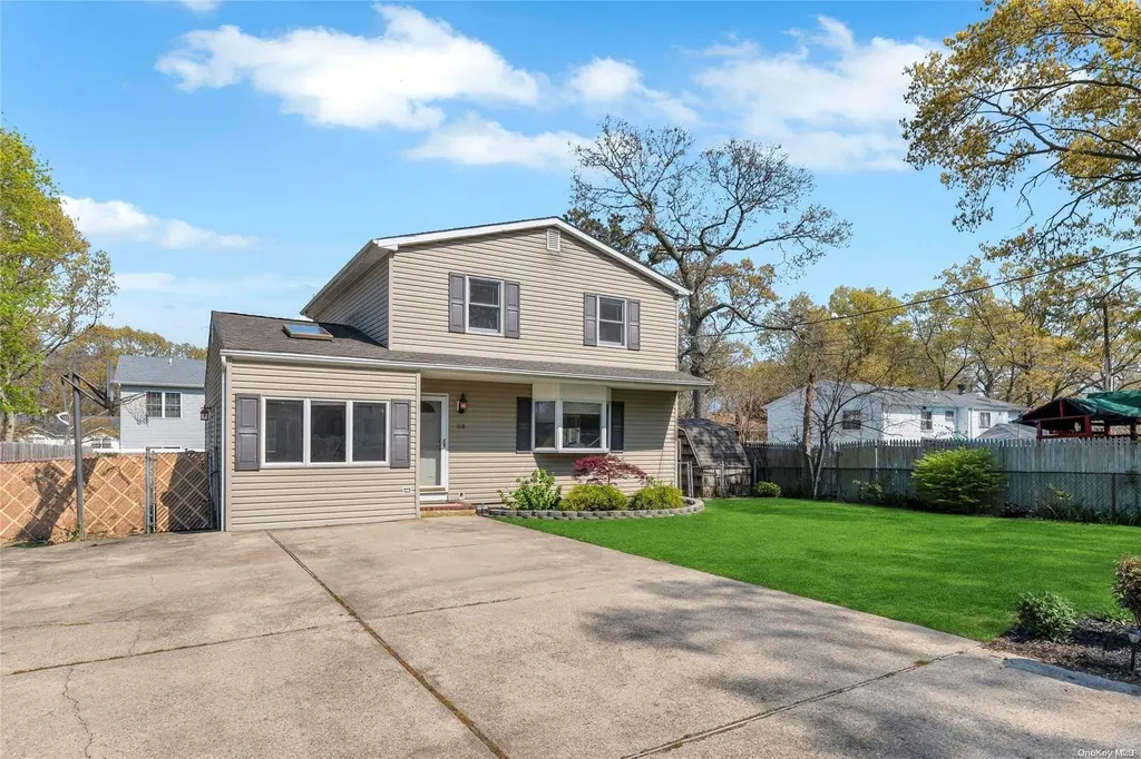 65 Denton Street Patchogue NY 11772