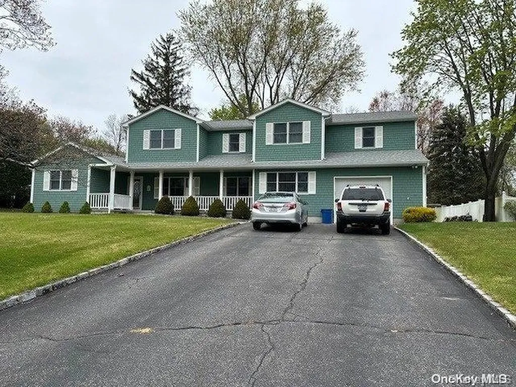 9 Heather Lane Miller Place NY 11764