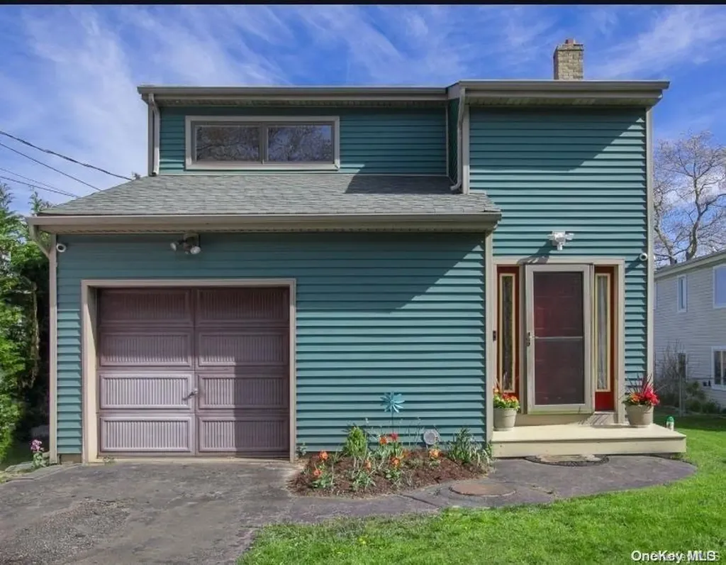 23 Riverside Avenue Mastic Beach NY 11951
