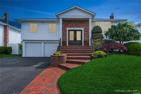 3141 Clubhouse Road Merrick NY 11566