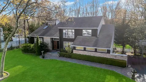 6 Barbara Anne Street Manorville NY 11949