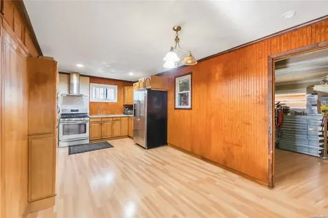 6 Barbara Anne Street Manorville NY 11949