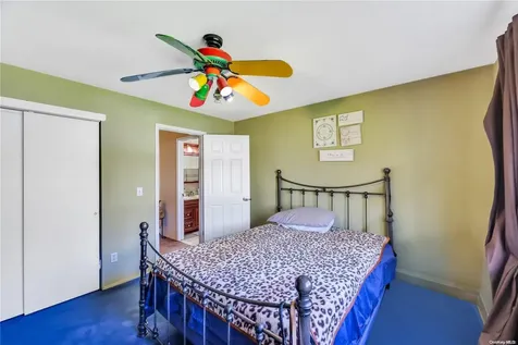 6 Barbara Anne Street Manorville NY 11949