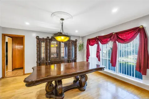 6 Barbara Anne Street Manorville NY 11949