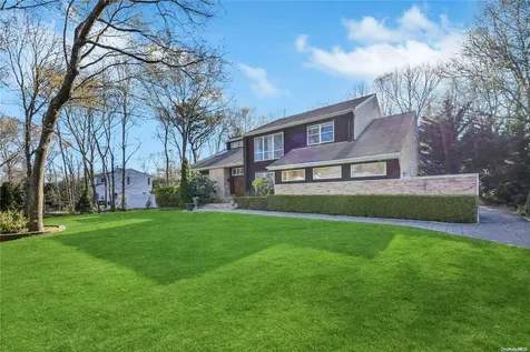 6 Barbara Anne Street Manorville NY 11949