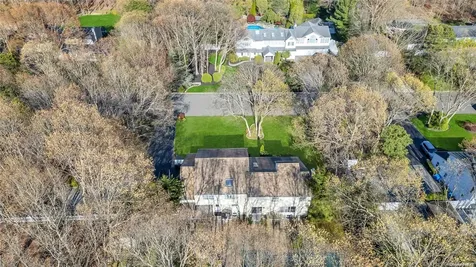 6 Barbara Anne Street Manorville NY 11949