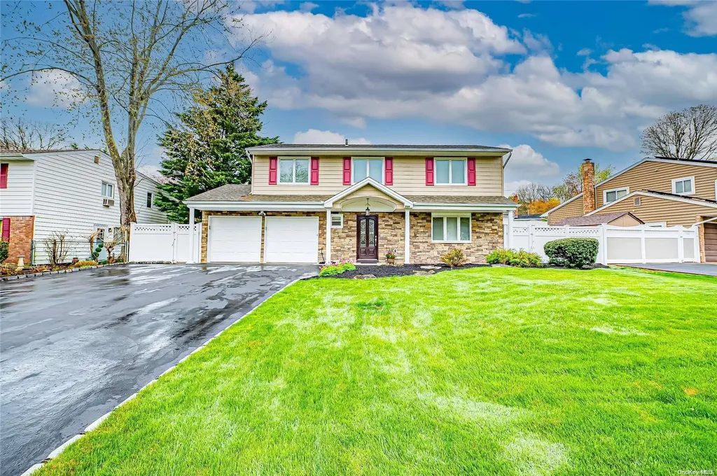 73 Ridge Road Smithtown NY 11787