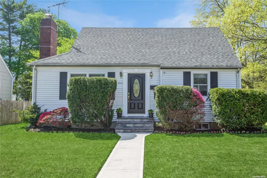 200 Madison Avenue North Baldwin NY 11510