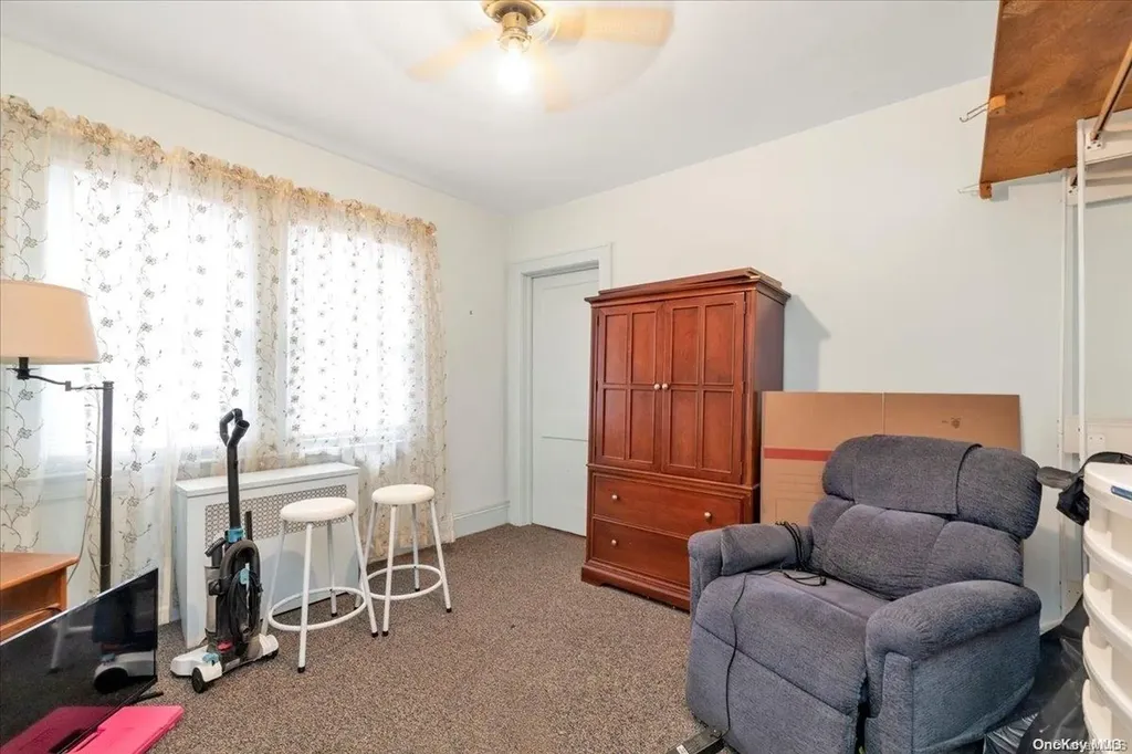 253 Rolling Street Malverne NY 11565