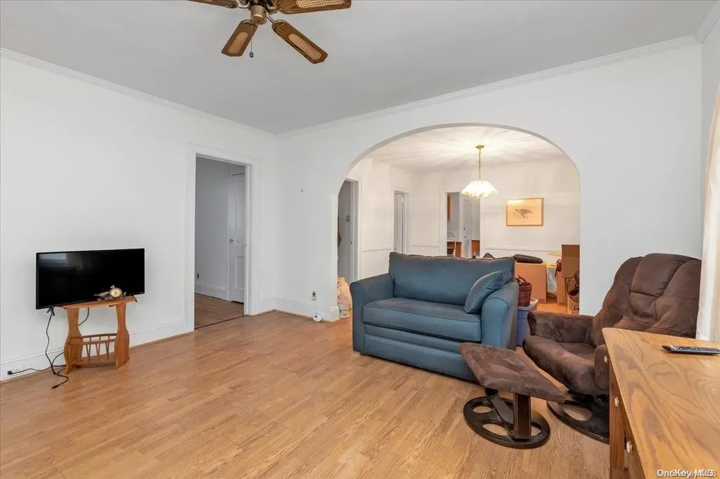 253 Rolling Street Malverne NY 11565