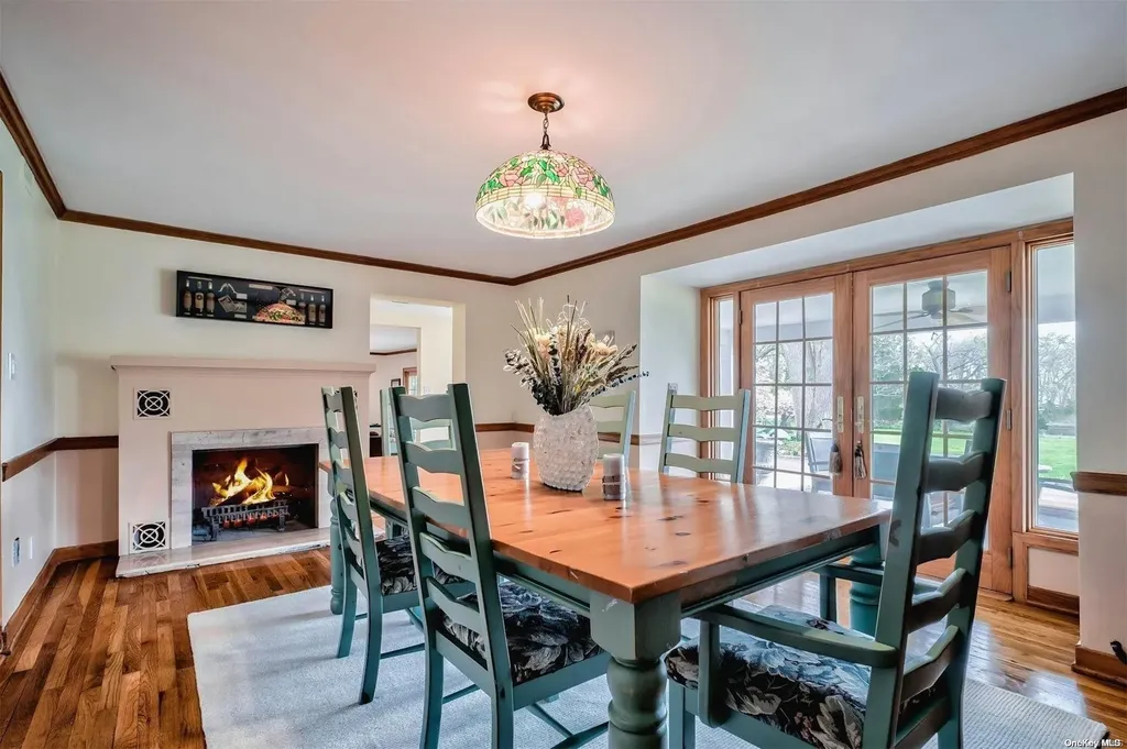 16 Beach Road Northport NY 11768