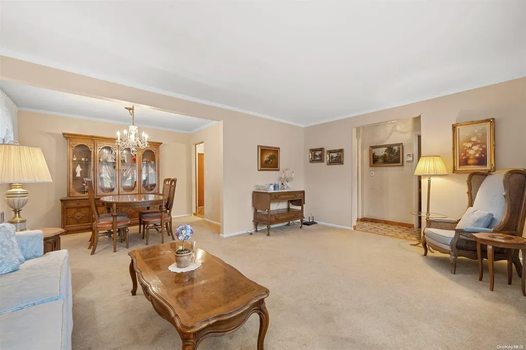 154-43 25th Drive Flushing NY 11354