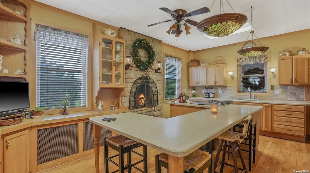 116 S Penataquit Avenue Bay Shore NY 11706