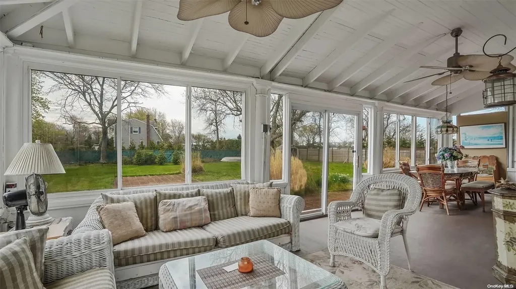 116 S Penataquit Avenue Bay Shore NY 11706