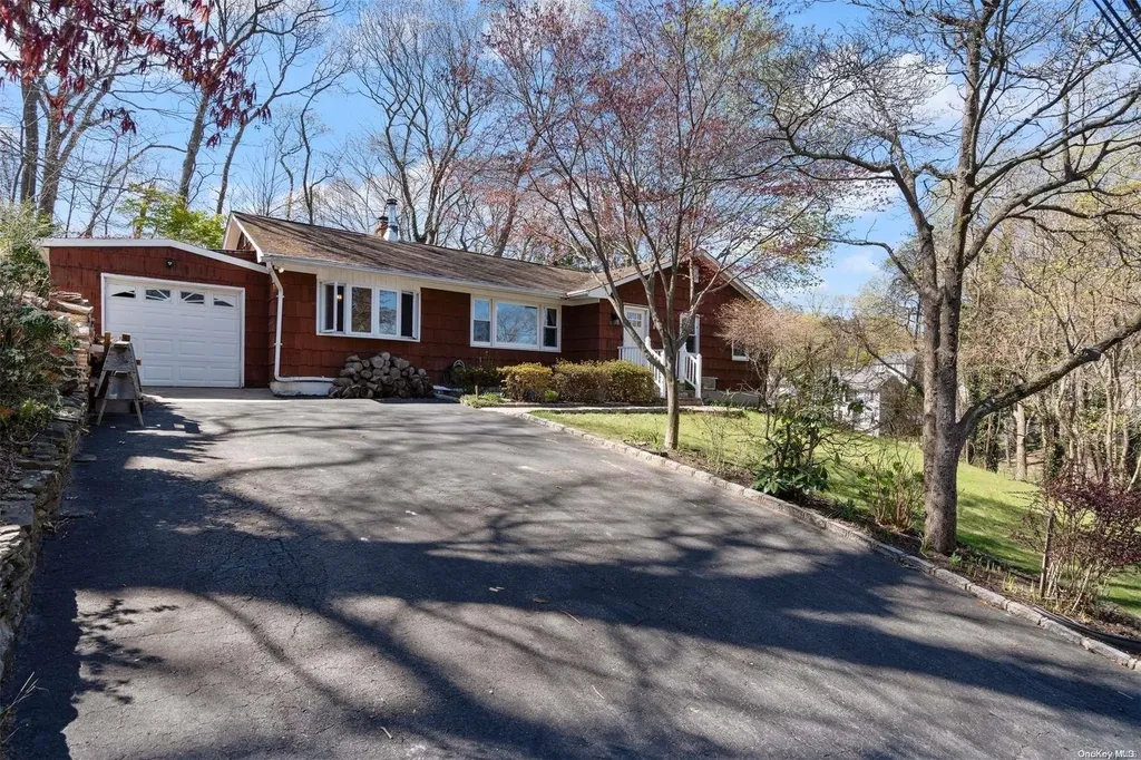 30 Patchogue Road Sound Beach NY 11789