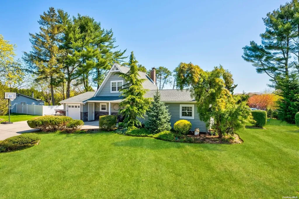 167 Randall Road Shoreham NY 11786