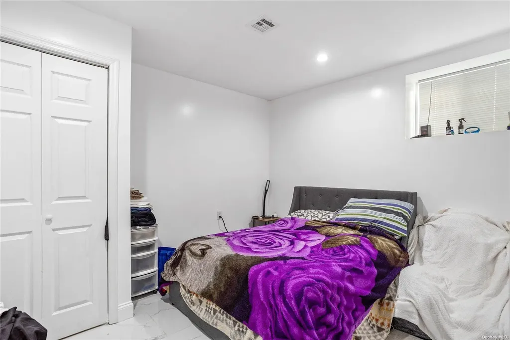 158-36 77th Road Fresh Meadows NY 11366