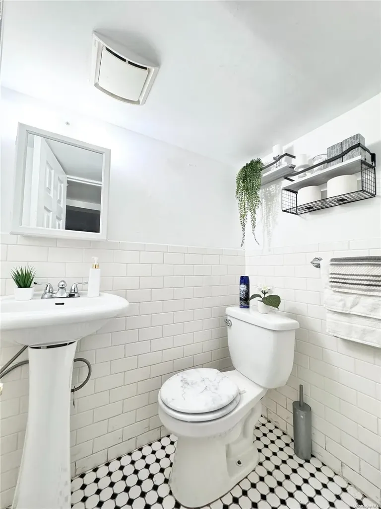 9125 85th Avenue Woodhaven NY 11421