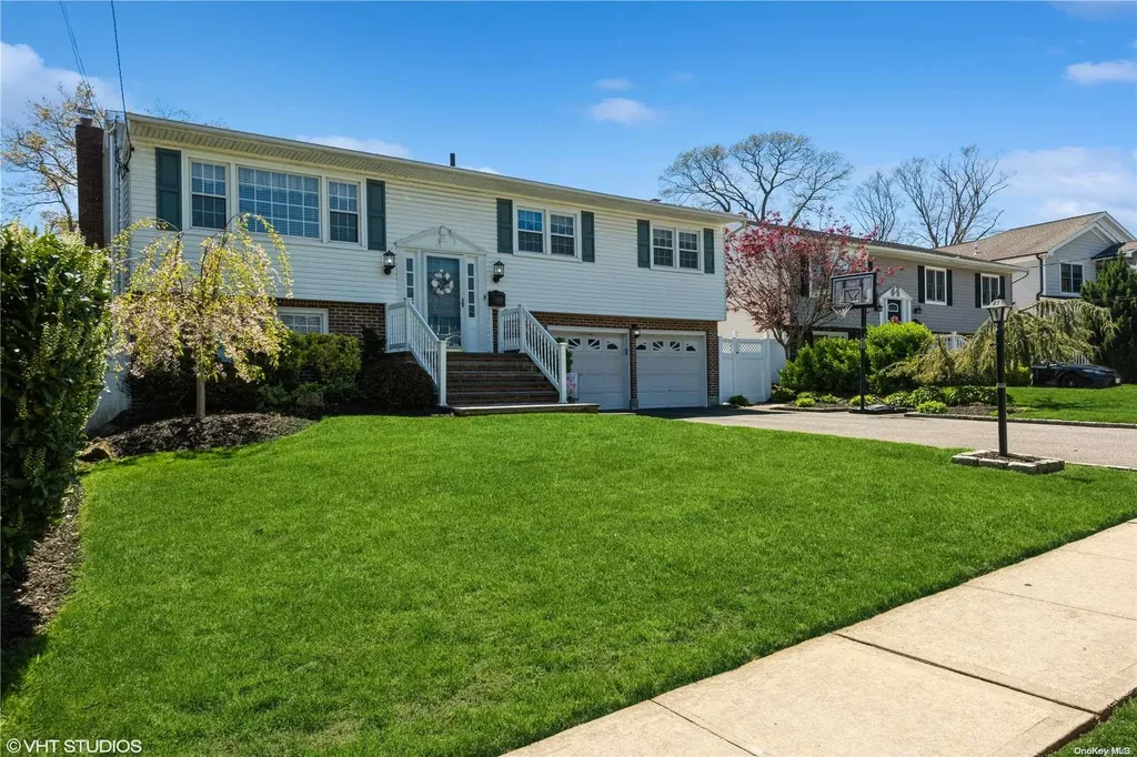 3696 Orchard Road Wantagh NY 11793