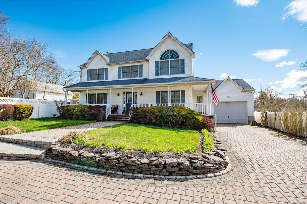 5 Florida Road Rocky Point NY 11778