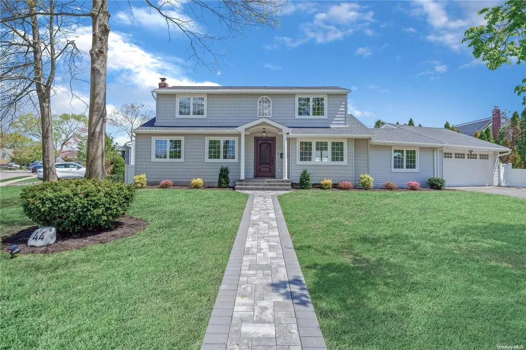44 Mindy Lane Westbury NY 11590