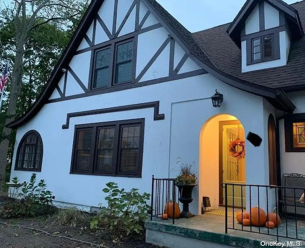 128 Maple Avenue Smithtown NY 11787