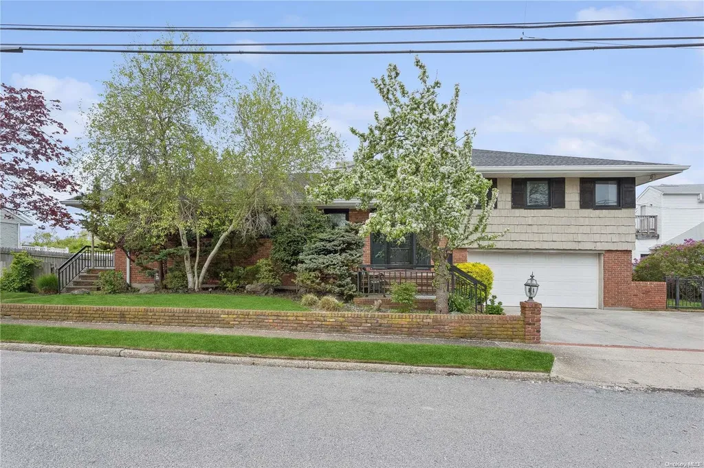 175 Granada Street Atlantic Beach NY 11509