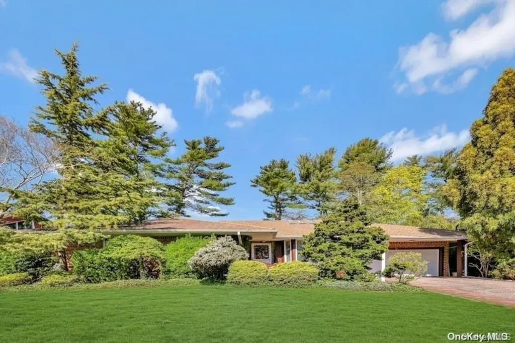 11 Hedgerow Lane Jericho NY 11753