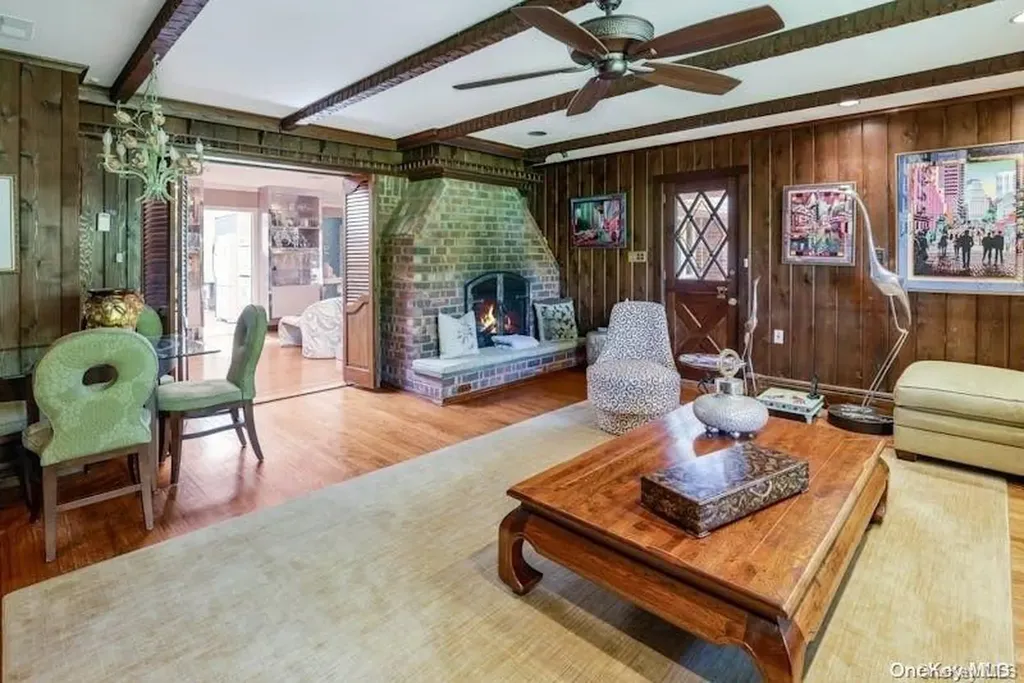 11 Hedgerow Lane Jericho NY 11753