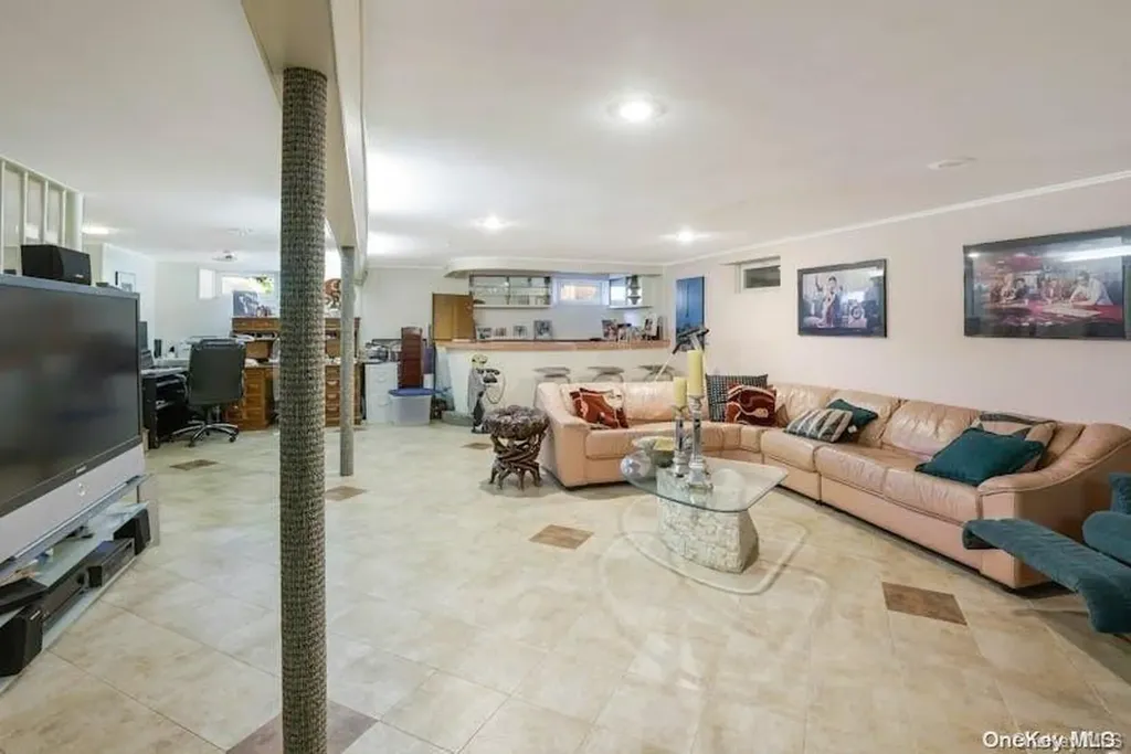 11 Hedgerow Lane Jericho NY 11753