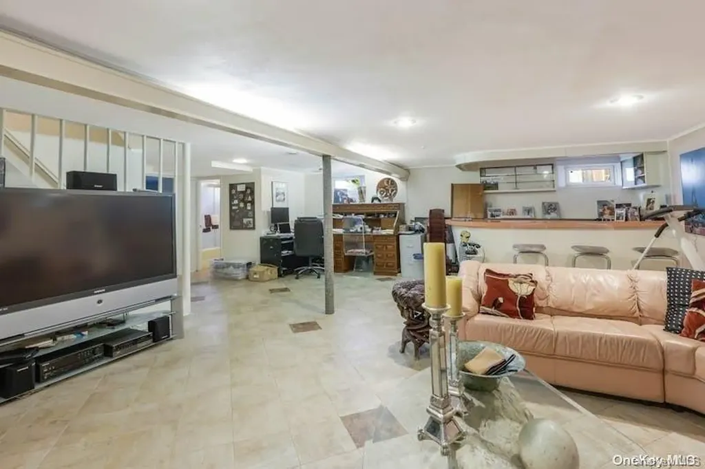 11 Hedgerow Lane Jericho NY 11753